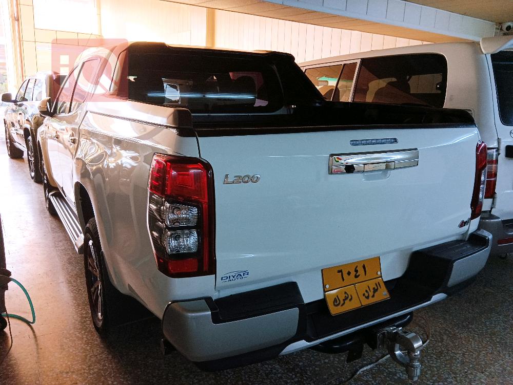 ميتسوبيشي L200